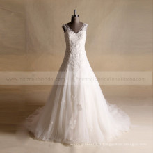 Elegant V-Neck A-ligne Robe de mariée Lace Applique Beads Bottom Tulle